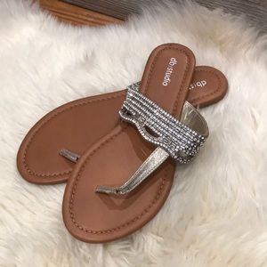 David’s Bridal size 8 sandals 💍